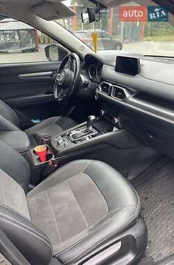 Позашляховик / Кросовер Mazda CX-5 2018 в 