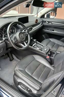 Внедорожник / Кроссовер Mazda CX-5 2023 в 