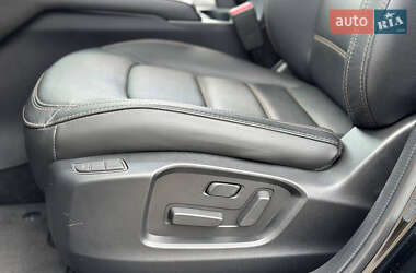 Внедорожник / Кроссовер Mazda CX-5 2023 в 