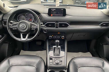Позашляховик / Кросовер Mazda CX-5 2018 в 