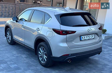 Позашляховик / Кросовер Mazda CX-5 2024 в 