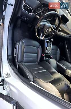 Внедорожник / Кроссовер Mazda CX-5 2018 в 