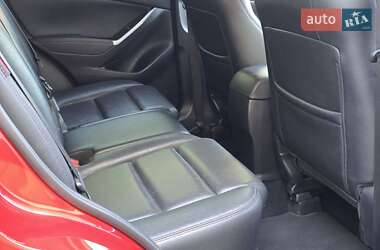 Позашляховик / Кросовер Mazda CX-5 2015 в 