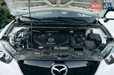 Позашляховик / Кросовер Mazda CX-5 2013 в 