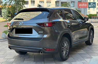 Внедорожник / Кроссовер Mazda CX-5 2017 в 