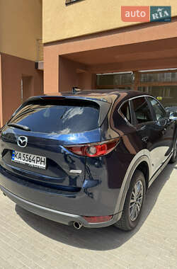 Позашляховик / Кросовер Mazda CX-5 2019 в 