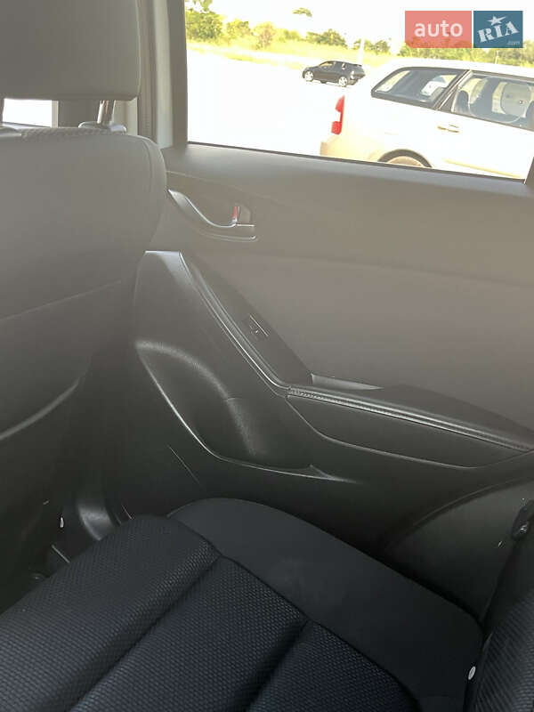 Позашляховик / Кросовер Mazda CX-5 2016 в Запоріжжі