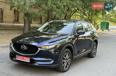 Позашляховик / Кросовер Mazda CX-5 2018 в 