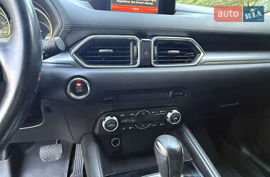 Позашляховик / Кросовер Mazda CX-5 2018 в 
