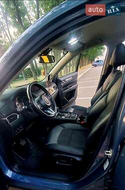 Позашляховик / Кросовер Mazda CX-5 2020 в 