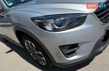 Позашляховик / Кросовер Mazda CX-5 2015 в 