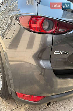 Внедорожник / Кроссовер Mazda CX-5 2017 в 