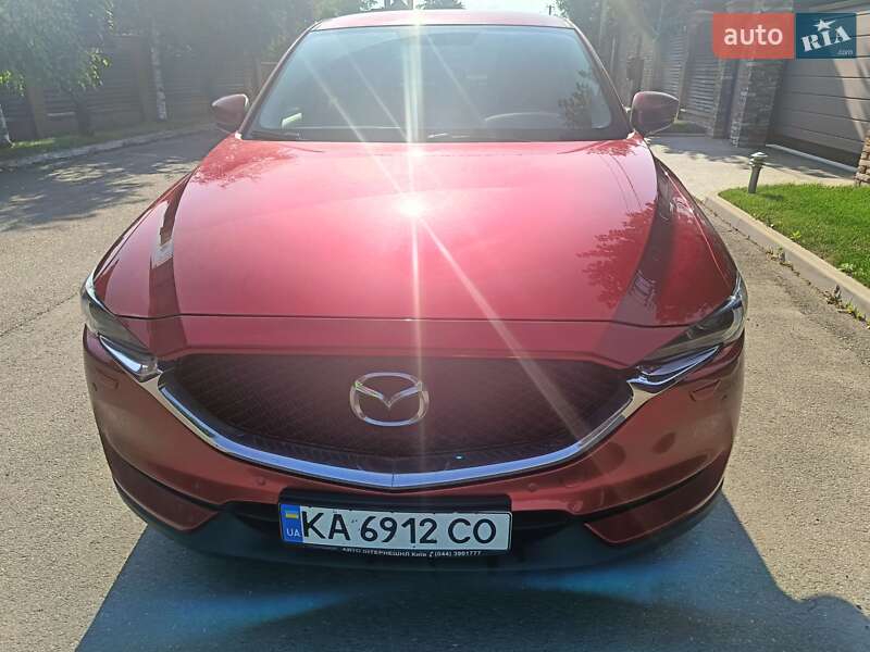 Позашляховик / Кросовер Mazda CX-5 2020 в 