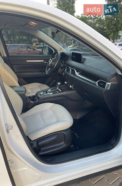 Позашляховик / Кросовер Mazda CX-5 2021 в 