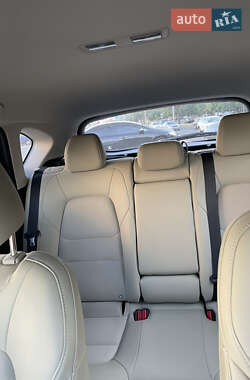 Позашляховик / Кросовер Mazda CX-5 2021 в 