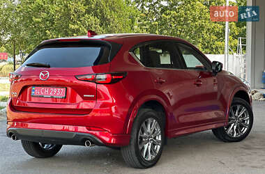 Позашляховик / Кросовер Mazda CX-5 2024 в 