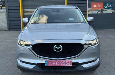 Позашляховик / Кросовер Mazda CX-5 2017 в 
