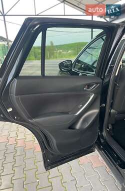 Позашляховик / Кросовер Mazda CX-5 2016 в 