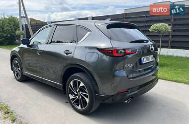 Позашляховик / Кросовер Mazda CX-5 2022 в 