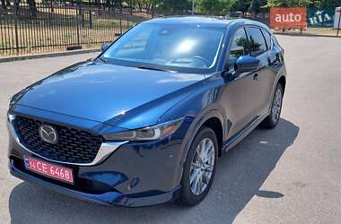Позашляховик / Кросовер Mazda CX-5 2024 в 