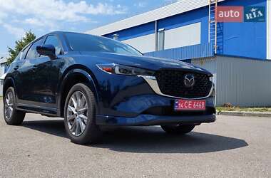 Позашляховик / Кросовер Mazda CX-5 2024 в 