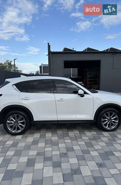 Позашляховик / Кросовер Mazda CX-5 2020 в 