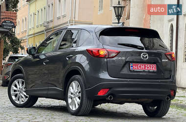 Позашляховик / Кросовер Mazda CX-5 2015 в 