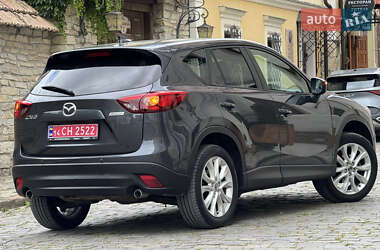 Позашляховик / Кросовер Mazda CX-5 2015 в 