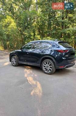 Позашляховик / Кросовер Mazda CX-5 2019 в 