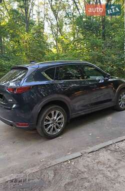 Позашляховик / Кросовер Mazda CX-5 2019 в 