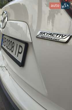 Позашляховик / Кросовер Mazda CX-5 2012 в 