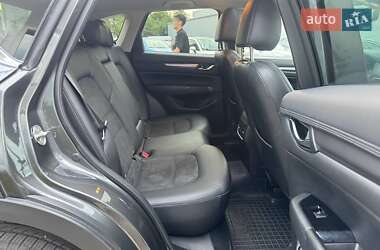 Позашляховик / Кросовер Mazda CX-5 2019 в 