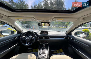 Позашляховик / Кросовер Mazda CX-5 2017 в 