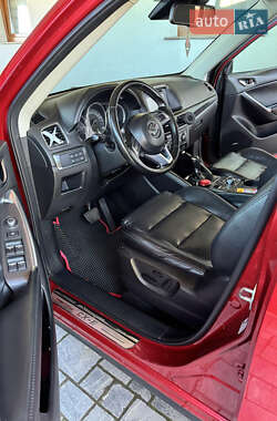Позашляховик / Кросовер Mazda CX-5 2015 в 