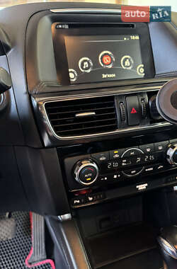 Позашляховик / Кросовер Mazda CX-5 2015 в 