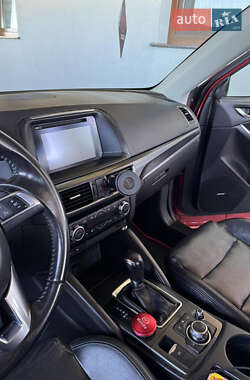 Позашляховик / Кросовер Mazda CX-5 2015 в 