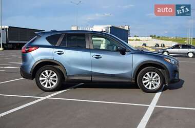 Позашляховик / Кросовер Mazda CX-5 2016 в 