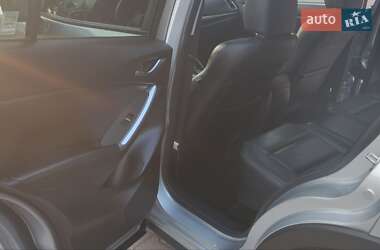 Позашляховик / Кросовер Mazda CX-5 2016 в 