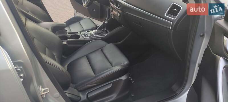 Внедорожник / Кроссовер Mazda CX-5 2016 в Миргороде