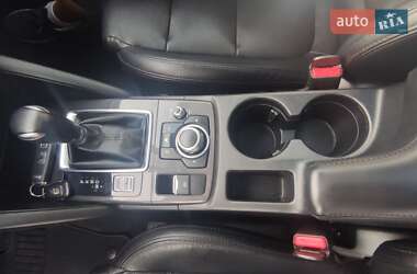 Позашляховик / Кросовер Mazda CX-5 2016 в 