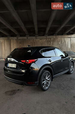 Позашляховик / Кросовер Mazda CX-5 2020 в 