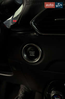 Позашляховик / Кросовер Mazda CX-5 2020 в 