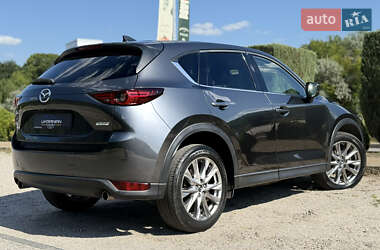 Позашляховик / Кросовер Mazda CX-5 2018 в 