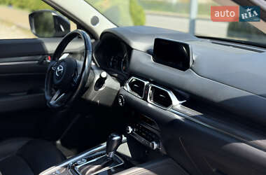 Позашляховик / Кросовер Mazda CX-5 2018 в 