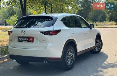 Позашляховик / Кросовер Mazda CX-5 2017 в 