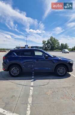 Позашляховик / Кросовер Mazda CX-5 2019 в 