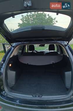 Позашляховик / Кросовер Mazda CX-5 2014 в 