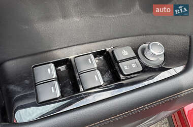 Позашляховик / Кросовер Mazda CX-5 2020 в 