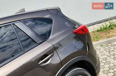 Позашляховик / Кросовер Mazda CX-5 2016 в 