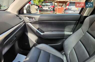 Позашляховик / Кросовер Mazda CX-5 2016 в 